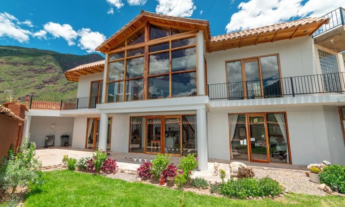 Huayllabamba House | Charming house in the Sacred Valley with mountain views