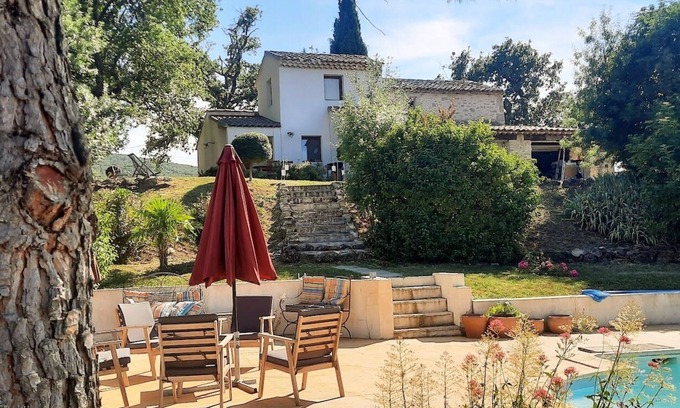 Grambois House | Charming house surrounded by vineyards and the Luberon countryside