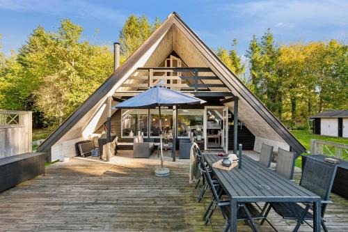 Glesborg House | Charming Older House In A Scenic Natural Area