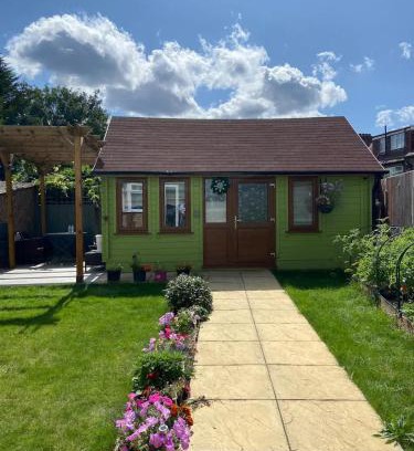 Enfield House | Charming Private Guest House