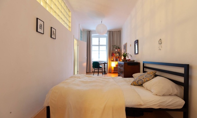 Penzing Apartment | Charming, quietly located accommodation in the 14th district of Vienna (room in apartment)