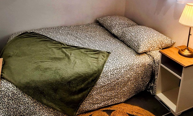 Sens Apartment | Charming Studio in the Heart of Sens/near Station
