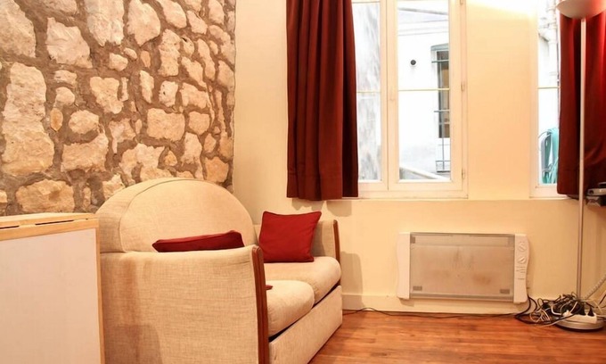 Quartier Sainte-Avoye Apartment | Charming studio near Beaubourg