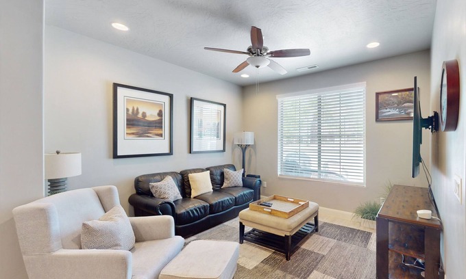 Sienna Hills House | Charming townhouse w/shared pool & hot tub, private W/D, free WiFi