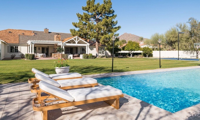 Arcadia House | Chateau DArcadia - A French Inspired Scottsdale Residence