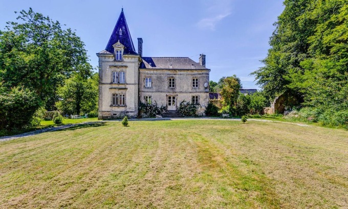 Lignol Other | Chateau Lignol - Four Bedroom Castle, Sleeps 10
