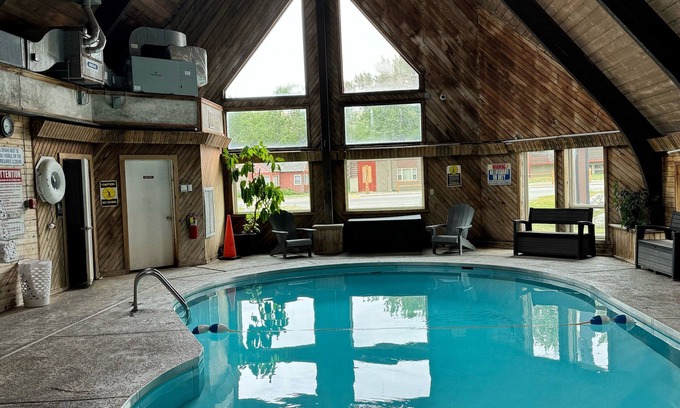 Red Lodge Hotel | Chateau Rouge Condominiums