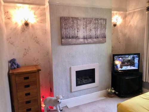 Chorley House | Cheerful 2 bedroom town house in Lancashire