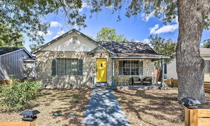 Highland Park House | Cheerful City Gem w/ Game Room & Fire Pit!