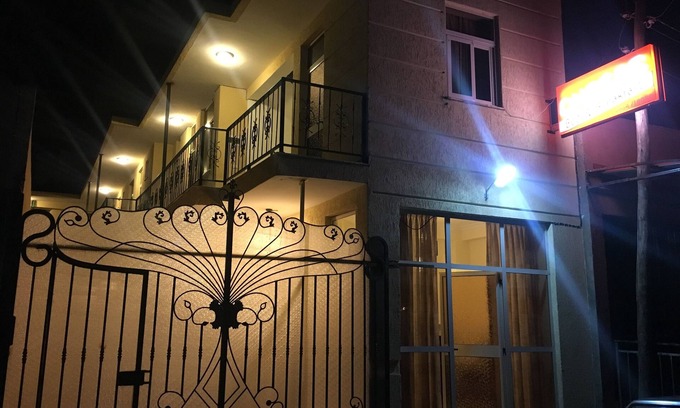 Bole Bed & Breakfast | Cheers Bed & Breakfast