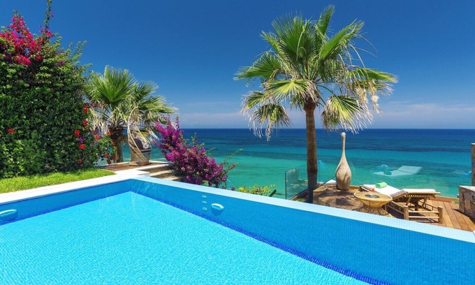 Khartata Villa | Chef included by Fantasia Villas: The Grand Presidential Spa Villa