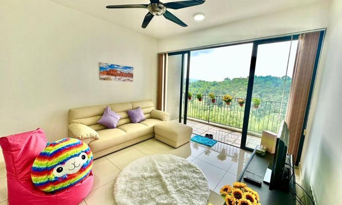 Cheras Apartment | Cheras Traders Square, Balakong, Cheras 6 pax