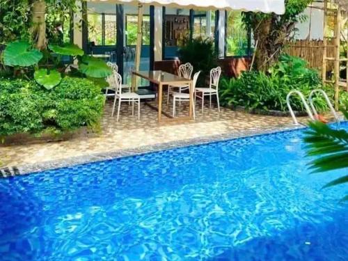 Buon Ma Thuot Bed & Breakfast | Cherry homestay phòng đôi lớn