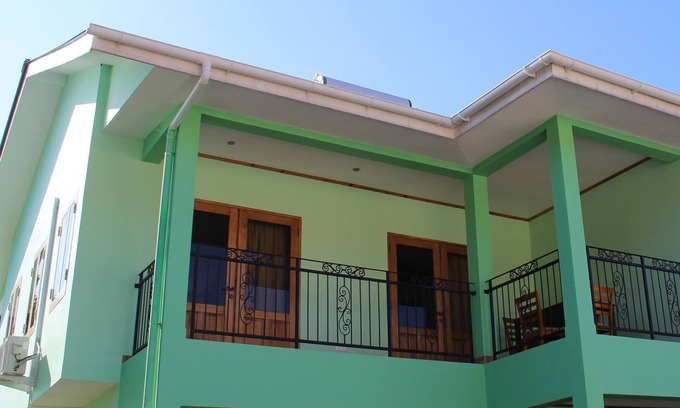 Grand Anse Apartment | Chez Antoine Apartment for 2 guests Praslin Grand Anse