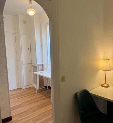 Villejuif Apartment | Chez Bleu