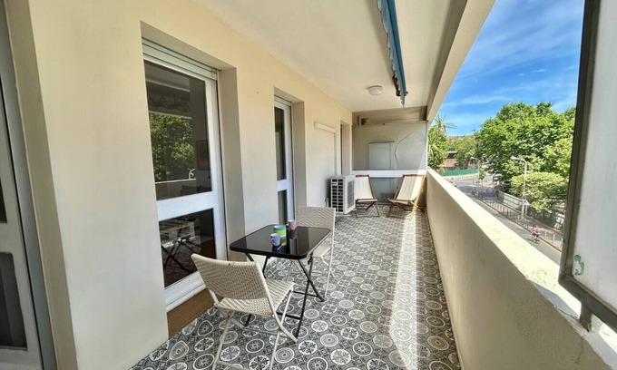 5th Arrondissement Apartment | Chez Emma - apartment with terrace near Timone Conception
