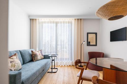 Sao Miguel do Rio Torto Apartment | Chic 1-BR Flat in Award-Winning Building