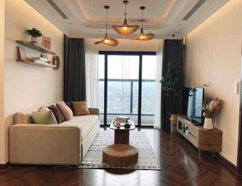 Hai Phong Apartment | Chic Boho 3BR Retreat Lakefront View