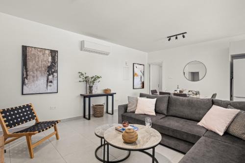 Livadia Apartment | Chic & Elegant Hideaway - Your Luxury Escape