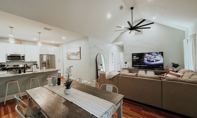 Port Royal House | Chic Family - Friendly 3BR Home w/Pool, Hot Tub & Fire pit near Parris Island