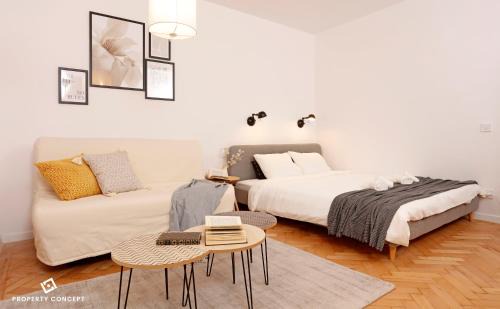 Drumul Taberei Apartment | Chic Scandinavian style studio