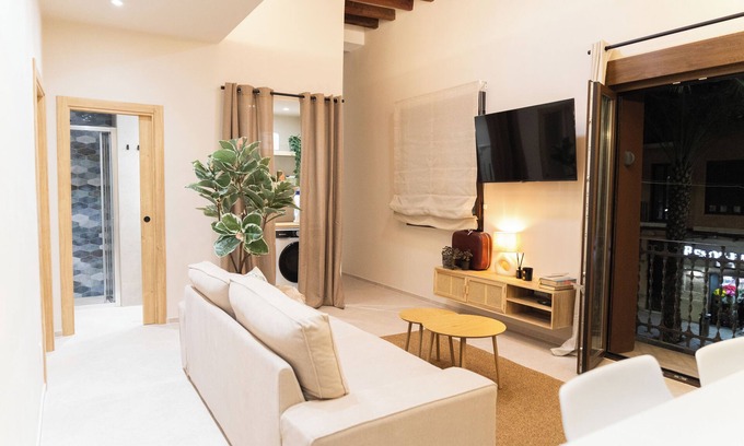 Sant Blai Apartment | Chic two-bedroom apartment in Alicante downtown. Exclusive 2-story building