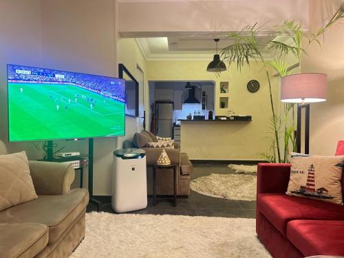 Al Duqqi Apartment | Chill out, An Atmosphere of Sophistication Awaits You