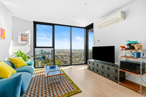 Melbourne Central Business District Apartment | Chilla Sky 1B1B APT with Sunshine View