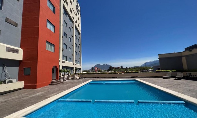 Monterrey Hotel | CHN Hotel Monterrey Norte, Trademark Collection by Wyndham