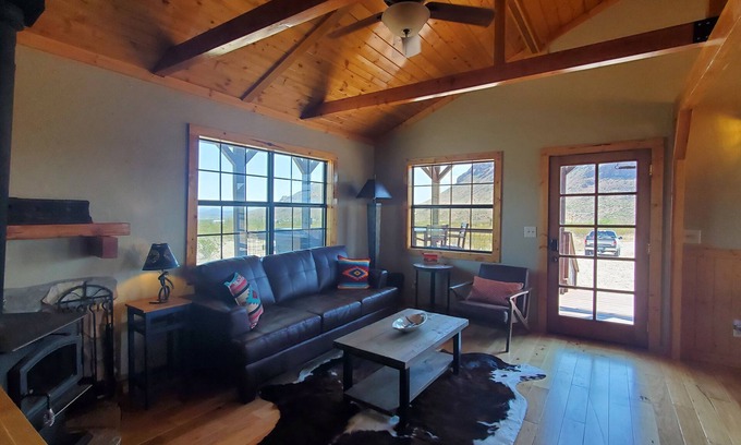 Alpine Cabin | Christmas Mountains Ranch: Classic 2br/1bth Cabin with Spacious Wrap Around Porc