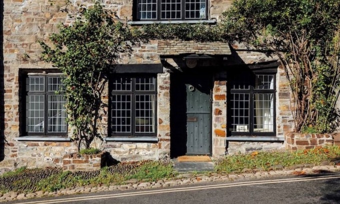 Stratton Cottage | Church Cottage Stratton x6 per wk