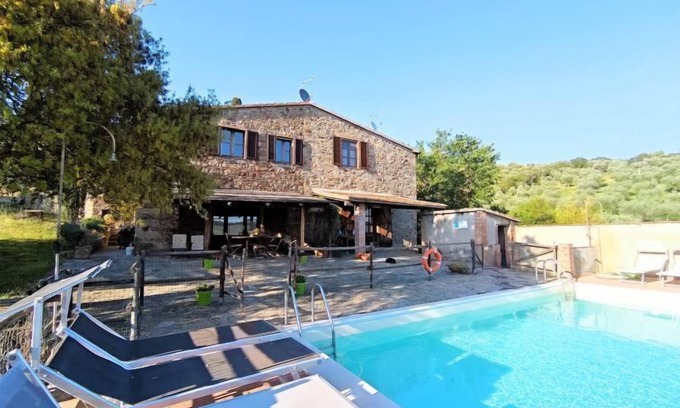 Campagnatico House | Cipresso by Interhome