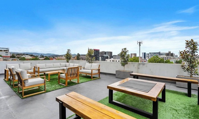 Hobart Central Business District Apartment | City Luxe Oasis Huge Terrace with Panoramic Views