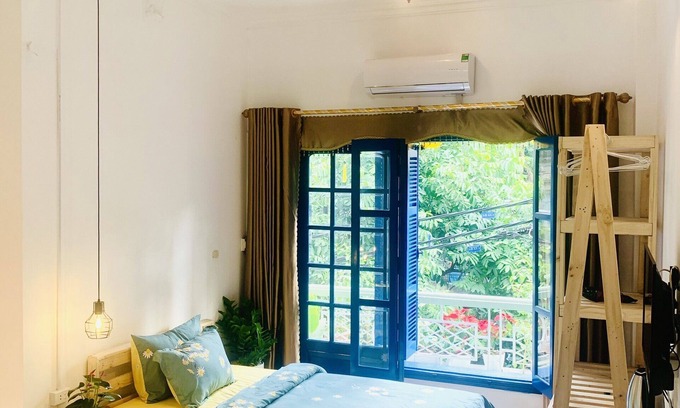 Hang Bac House | City view/Old Quarter house/Balcony/Sunny homestay