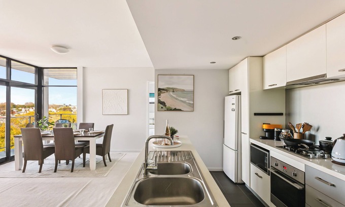 Perth Apartment | City Views | Beaufort St | Large | Multiple Beds