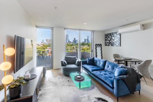 Carlton Apartment | City Views - Unique Carlton Stay