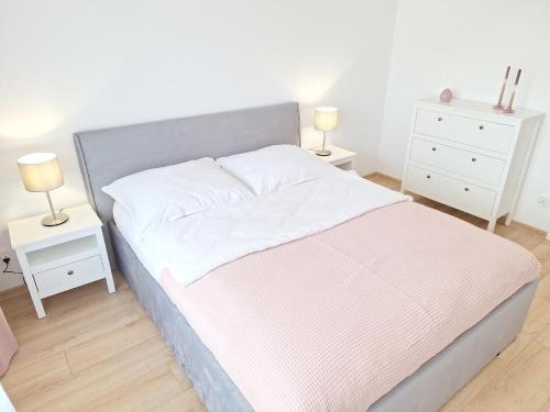 West Pomeranian Voivodeship Apartment | Classic Apartament - prywatny parking, blisko szpital Arkońska i Strzałowska