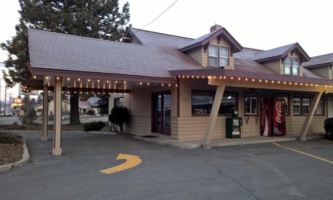 Cle Elum Hotel | Cle Elum Travelers Inn