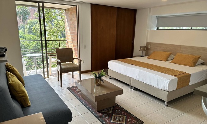 Patio Bonito Apartment | Clean and Safe