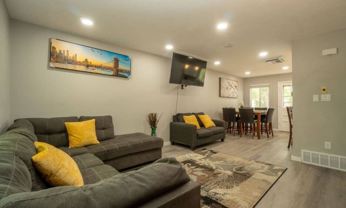 Allendale Area Apartment | Close to Downtown Sleeps 8 Private Backyard