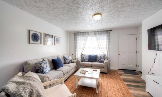 Blacksburg House | Close to VT - 4Bdrm, Sleeps 10