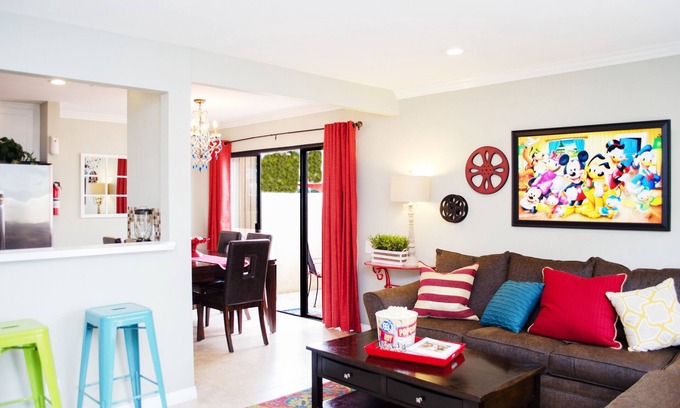 Hermosa Village Condo | CLOSEST WALK TO DISNEY - POOLS & SPA.