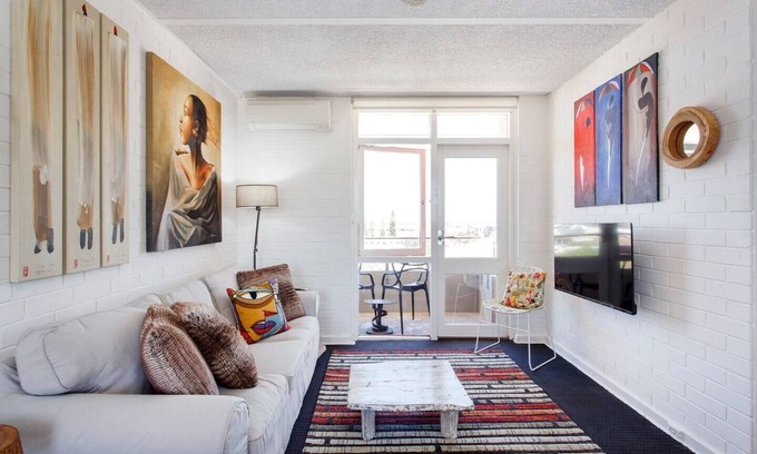 Fremantle Apartment | Cloud 9 : Best views in Fremantle. Cosy central base.