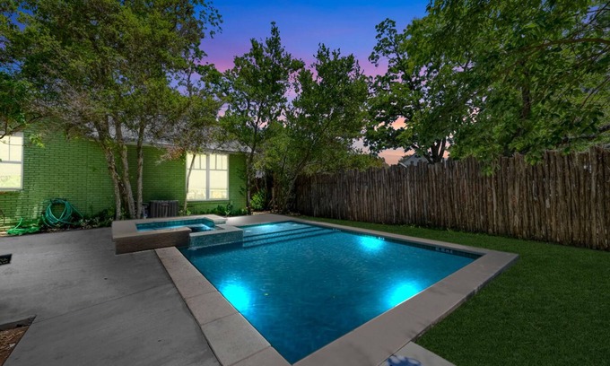 Fredericksburg House | Clover Haus 2 Blks to Main St w/Pool and Hot-Tub!
