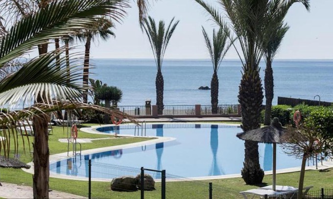 Puerto de la Duquesa Apartment | CN-340 Suites