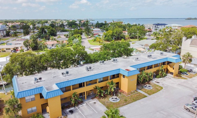 Dunedin Condo | Coastal Condo on Dunedin Causeway!