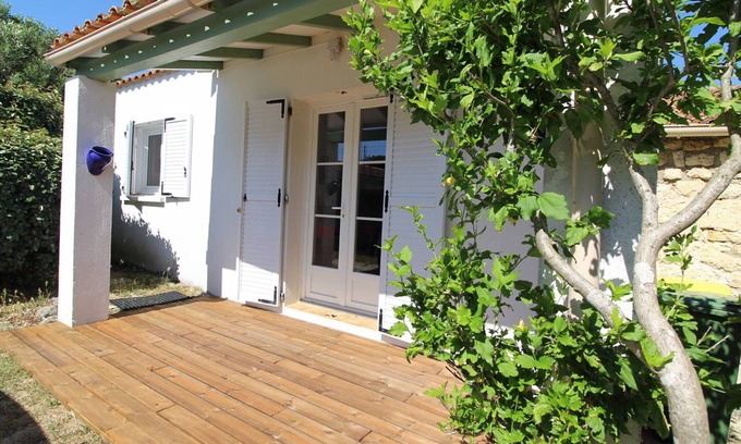 La Cotiniere House | Coastal House in La Cotinière: Terrace, Garden, and Parking - Steps from the Ocean!