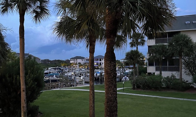 New Port Richey Condo | Coastal Vibes in New Port Richey, FLA. Waterfront , sunsets free.