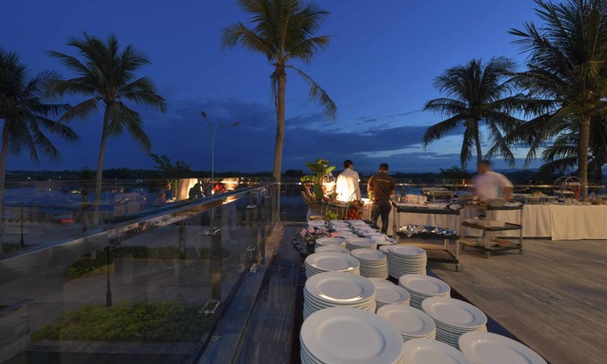 Tu Nghia Hotel | Cocoland Thu Xa Ancient Town Resort