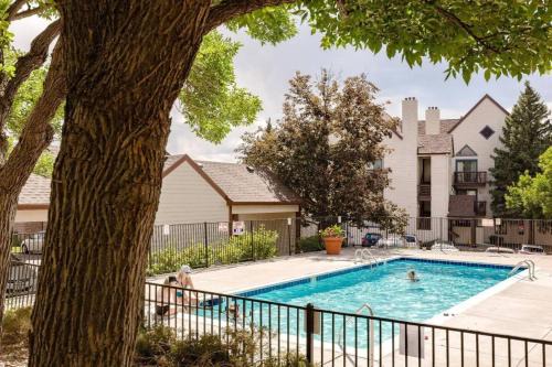 Englewood House | Code & Comfort | Boston Commons